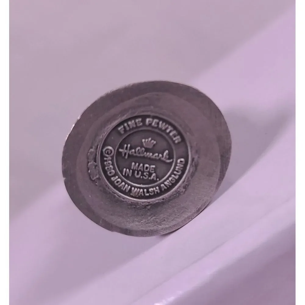 Vintage Hallmark Fine Pewter - Mother Holding Child MINI FIGURINE 1980 J. Walsh - Picture 5 of 5